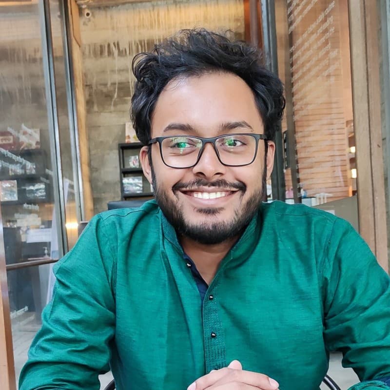Professional headshot of Navid Anjum Chowdhury, Fractional Technology Consultant at Patients Finder